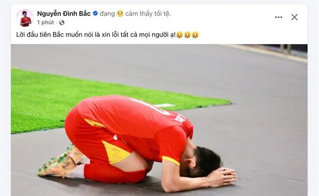 Hình ảnh đại diện cho dịch vụ hỗ trợ khách hàng 24/7 của g666 info, với nhân viên tư vấn thân thiện và sẵn sàng giải đáp mọi thắc mắc về ưu đãi và tài khoản. Nền màu vàng đen.